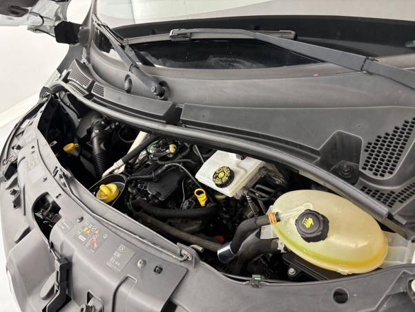 Vente en ligne Renault Master 3 Châssis Cabine MASTER BENNE PROPULSION RJ 3T5 L2 DCI 130  au prix de 26 900 €
