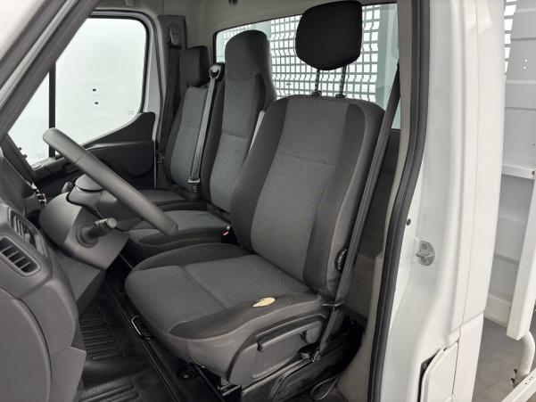 Vente en ligne Renault Master 3 Châssis Cabine MASTER BENNE PROPULSION RJ 3T5 L2 DCI 130  au prix de 26 900 €