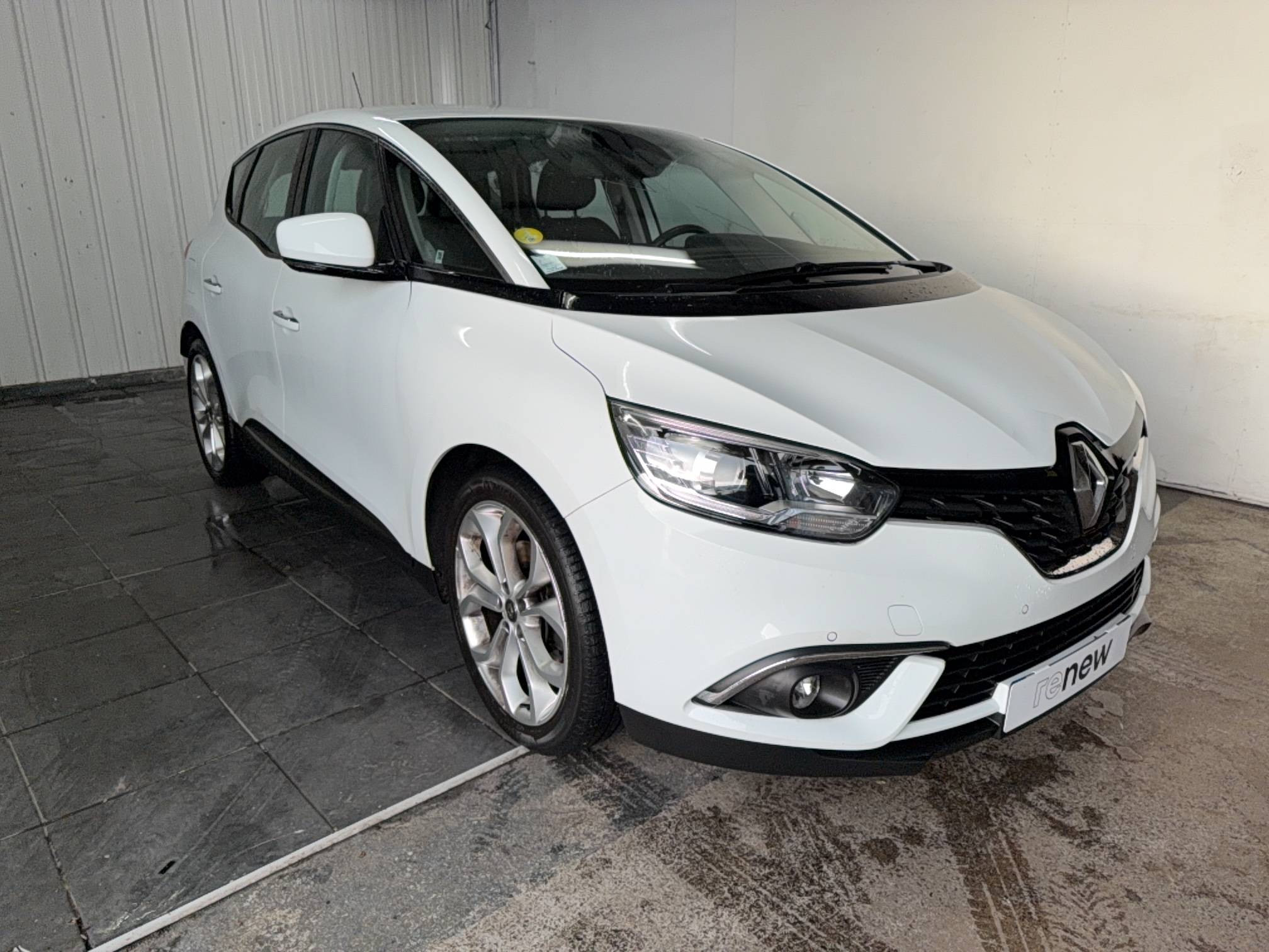 Vente en ligne Renault Scenic 4 Scenic dCi 110 Energy au prix de 12 990 €