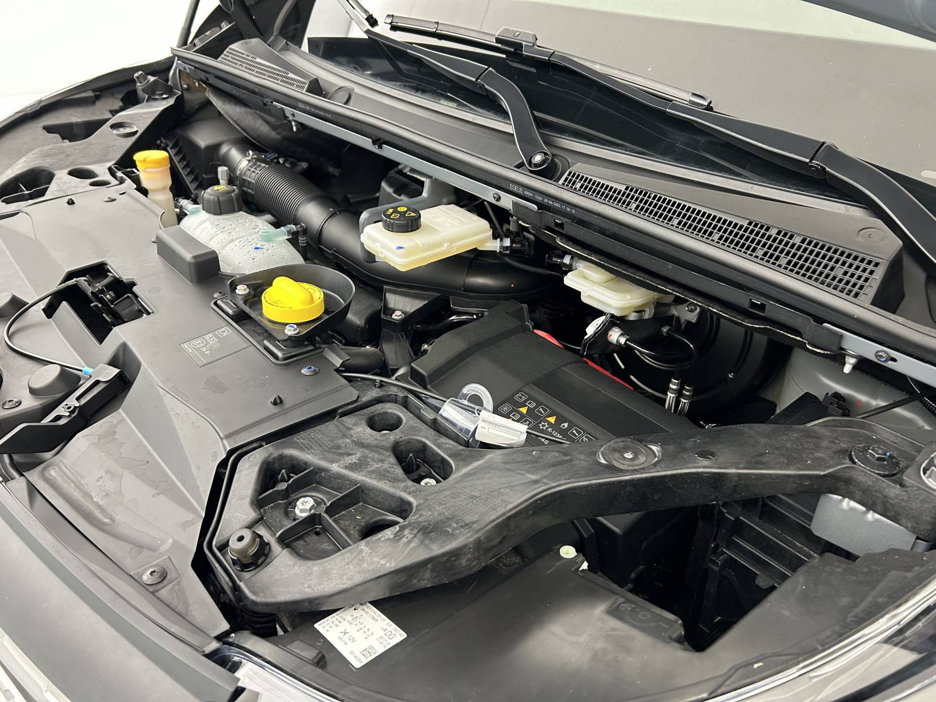 Vente en ligne Renault Trafic 3 Fourgon TRAFIC FGN L1H1 2800 KG BLUE DCI 150 EDC au prix de 27 990 €