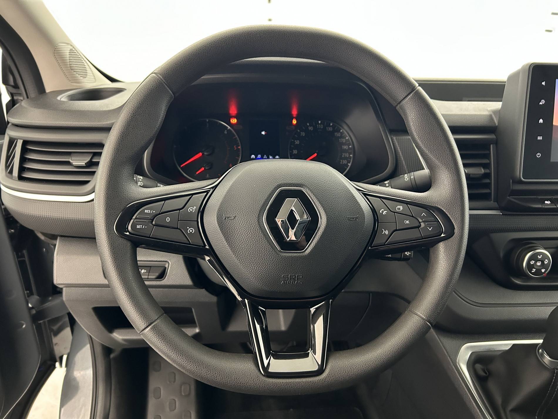 Vente en ligne Renault Trafic 3 Fourgon TRAFIC FGN L1H1 2800 KG BLUE DCI 150 EDC au prix de 27 990 €