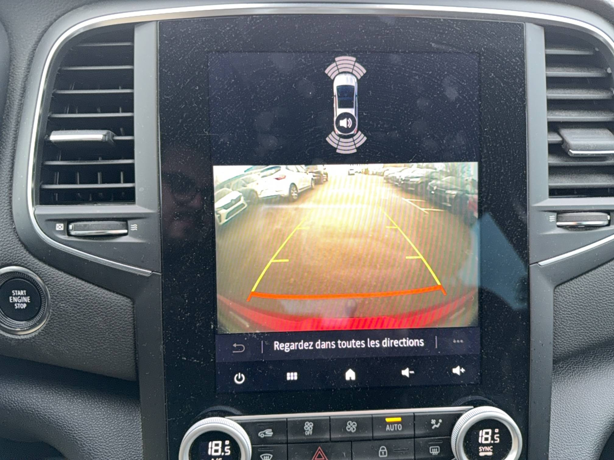 Vente en ligne Renault Megane 4  Blue dCi 115 EDC au prix de 18 990 €