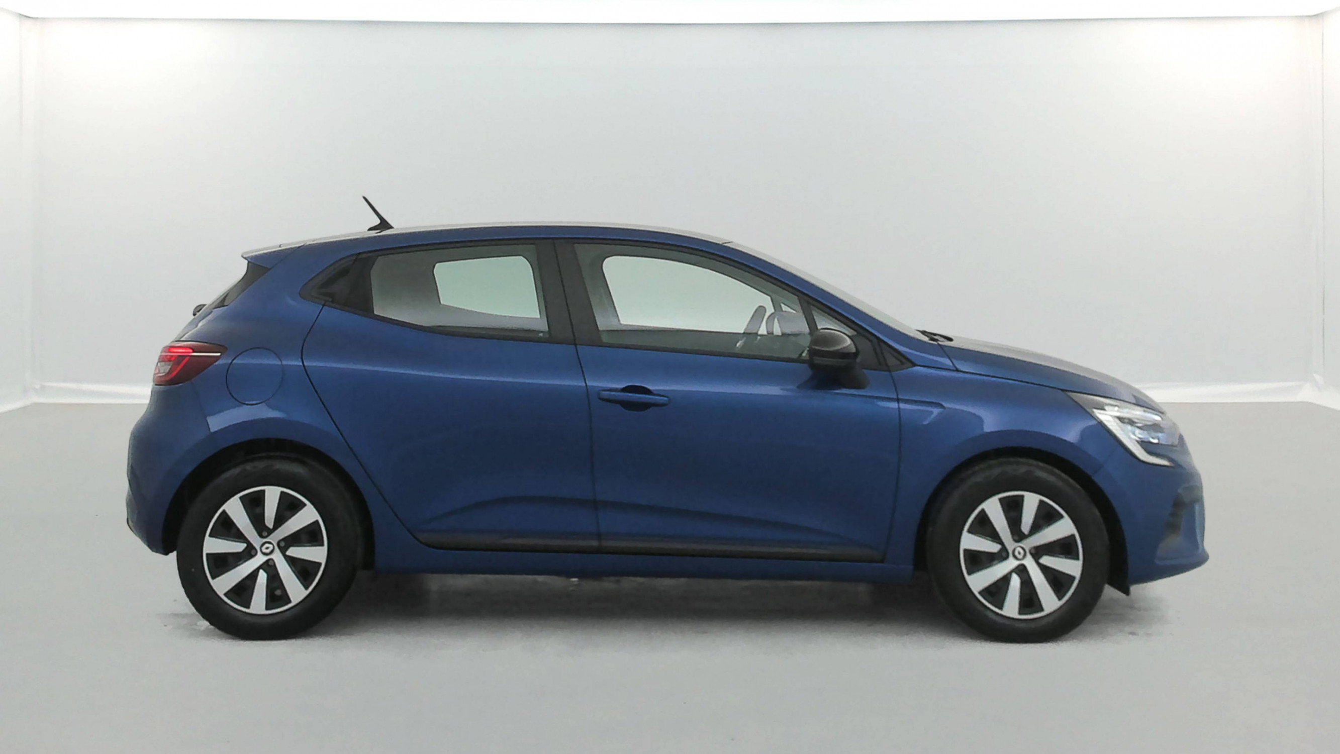 Vente en ligne Renault Clio 5 Clio TCe 90 au prix de 14 960 €