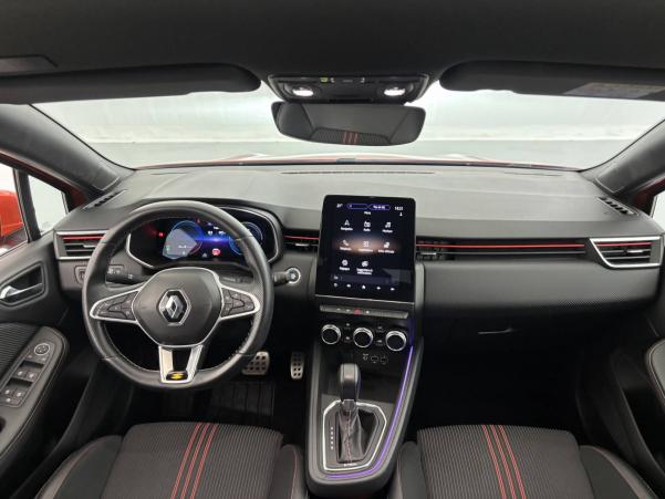Vente en ligne Renault Clio 5 Clio E-Tech 140 - 21N au prix de 17 990 €