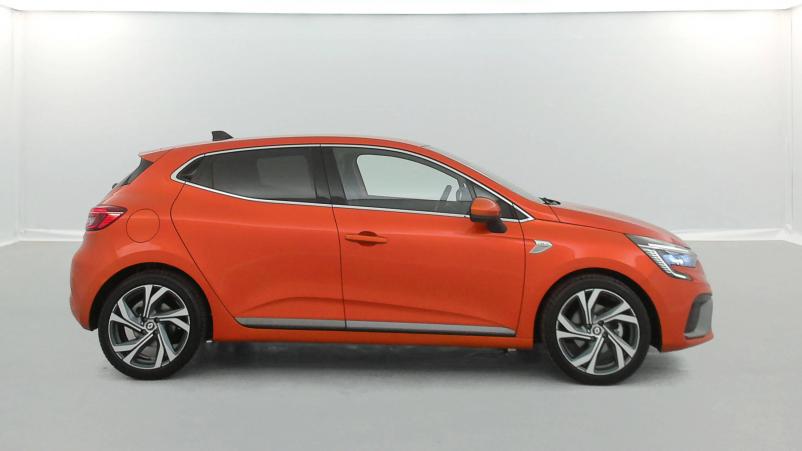 Vente en ligne Renault Clio 5 Clio E-Tech 140 - 21N au prix de 17 990 €