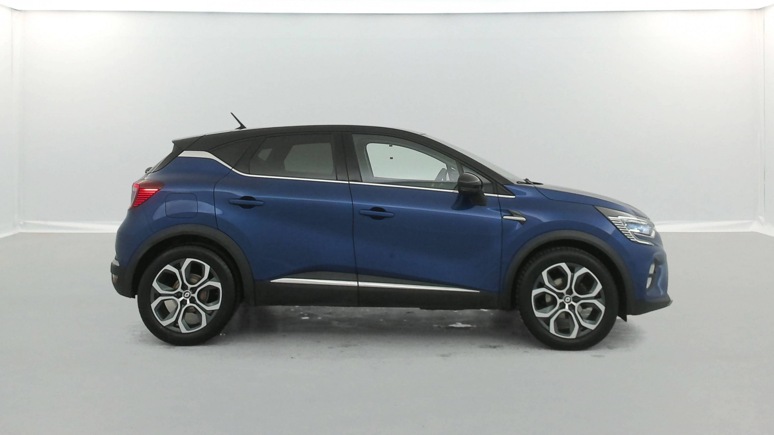 Vente en ligne Renault Captur  TCe 140 EDC - 21 au prix de 18 890 €