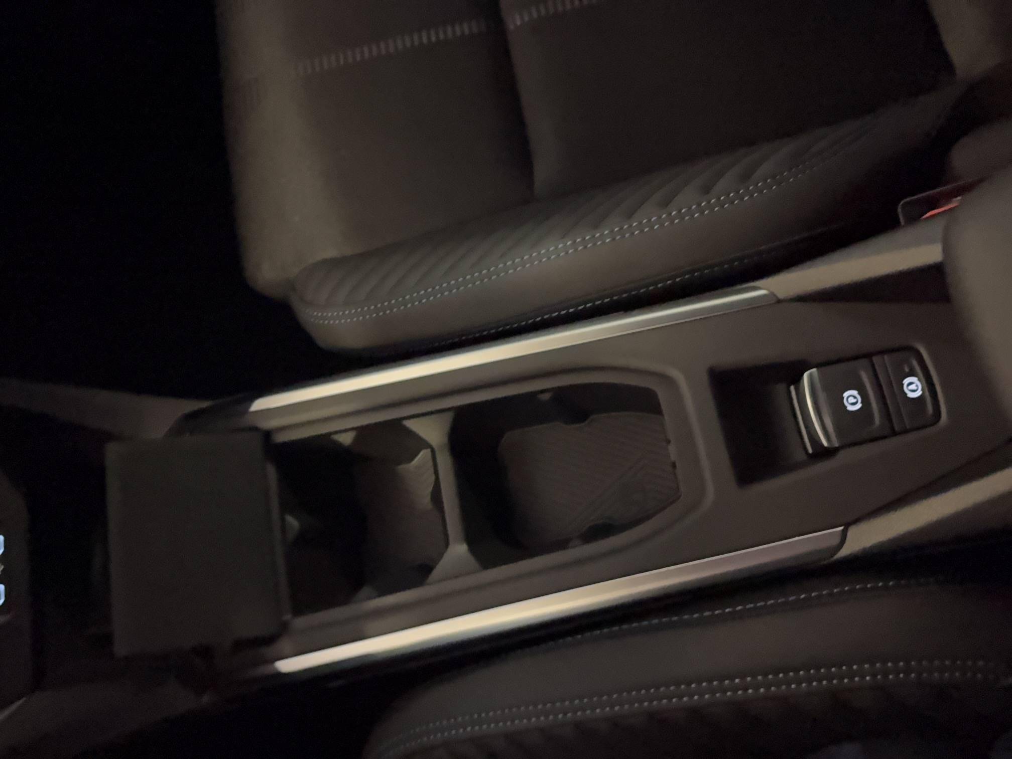 Vente en ligne Renault Clio 6 Clio E-Tech full hybrid 160 ch au prix de 30 150 €