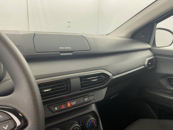 Vente en ligne Dacia Sandero  SCe 65 - 22 au prix de 11 890 €