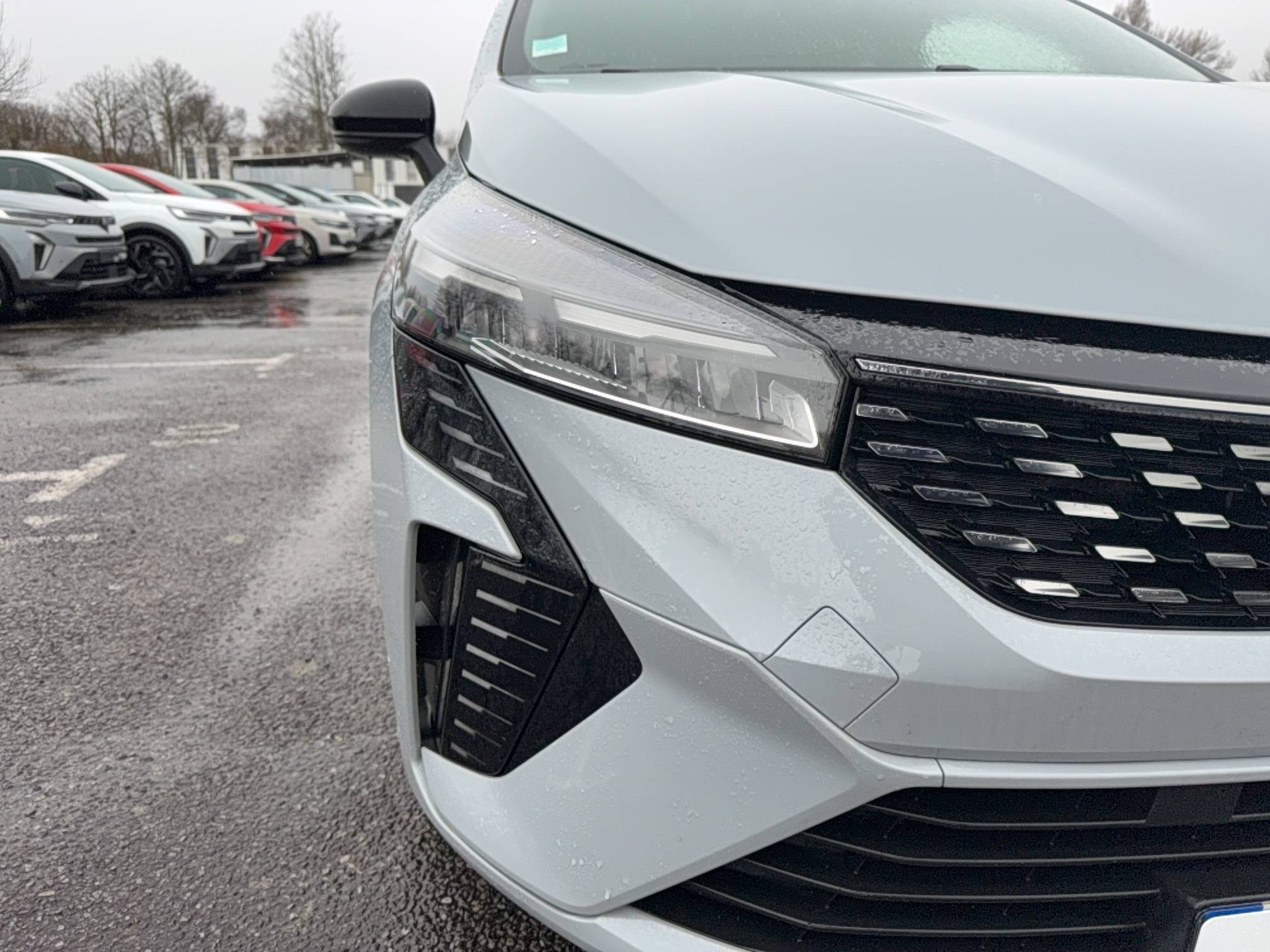 Vente en ligne Renault Clio 5 Clio E-Tech full hybrid 145 au prix de 19 680 €