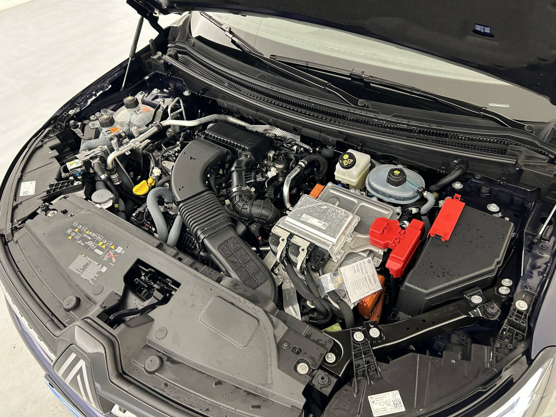 Vente en ligne Renault Espace Espace E-Tech full hybrid 200 GSR2 au prix de 34 850 €