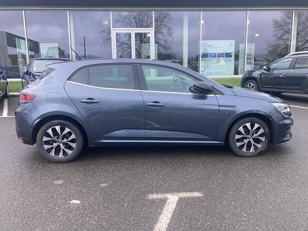 Vente en ligne Renault Megane 4 Mégane IV Berline Blue dCi 115 au prix de 17 500 €