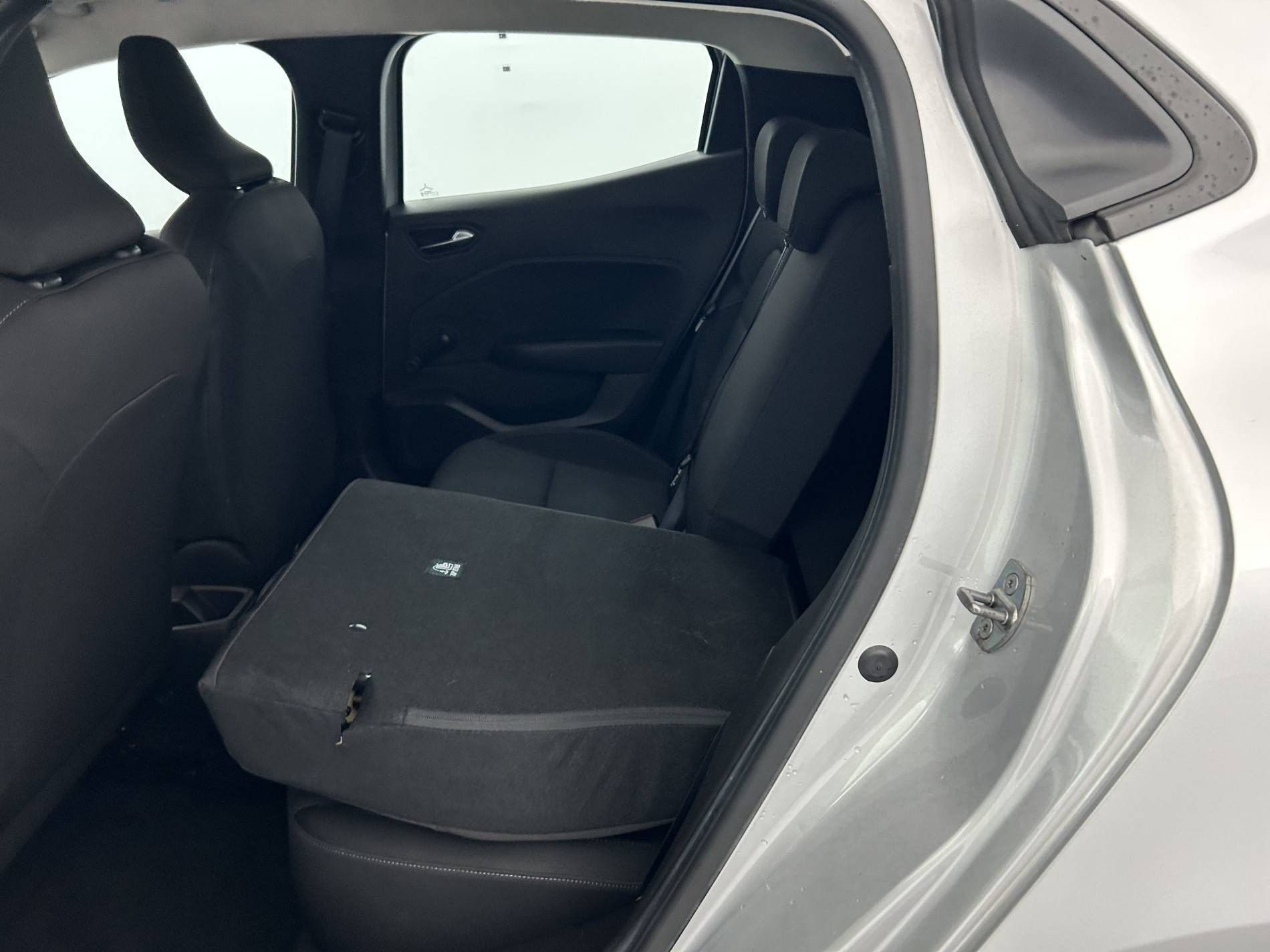 Vente en ligne Renault Clio 5 Clio TCe 90 au prix de 13 860 €