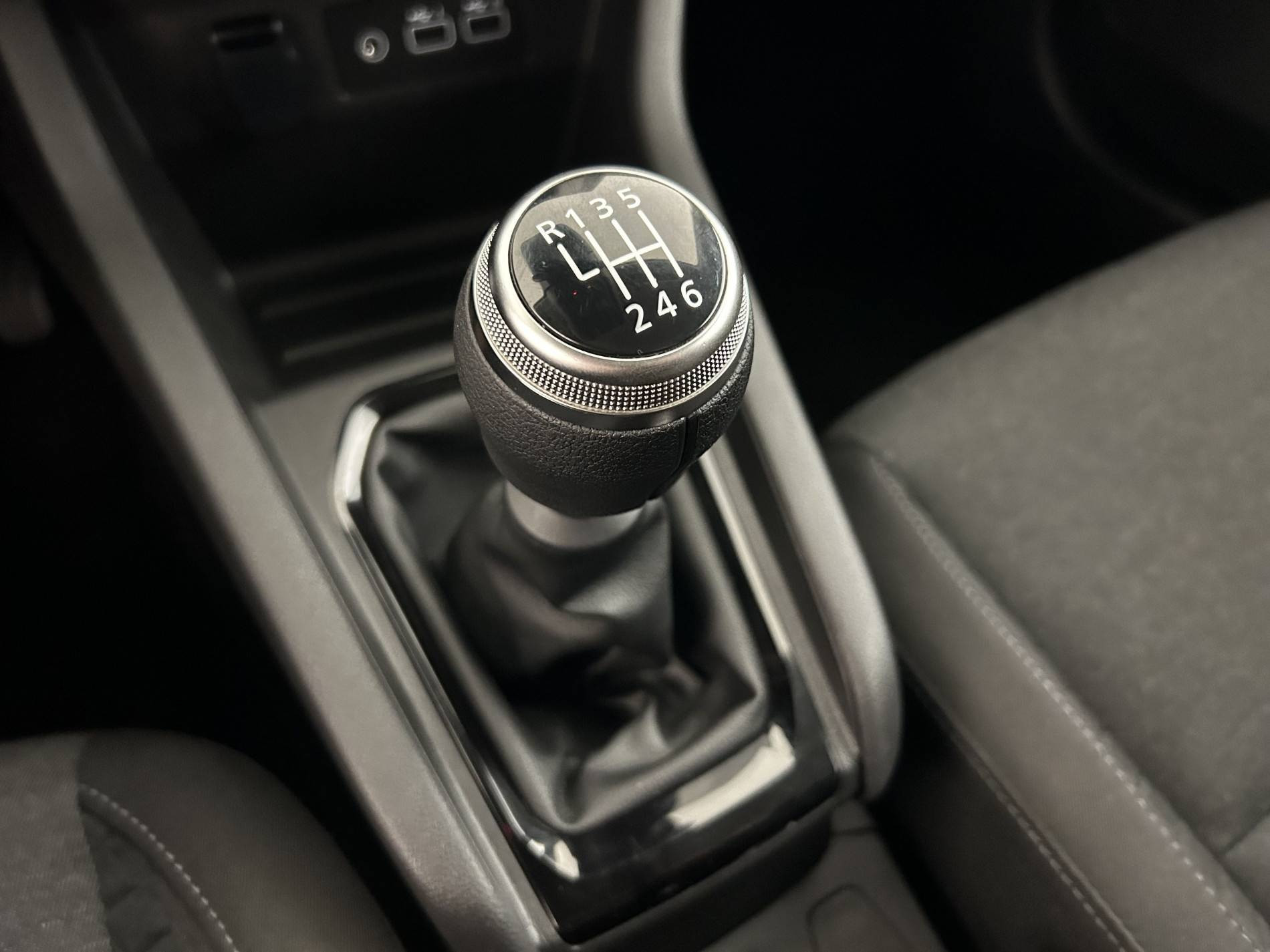 Vente en ligne Renault Clio 5 Clio TCe 90 au prix de 13 860 €