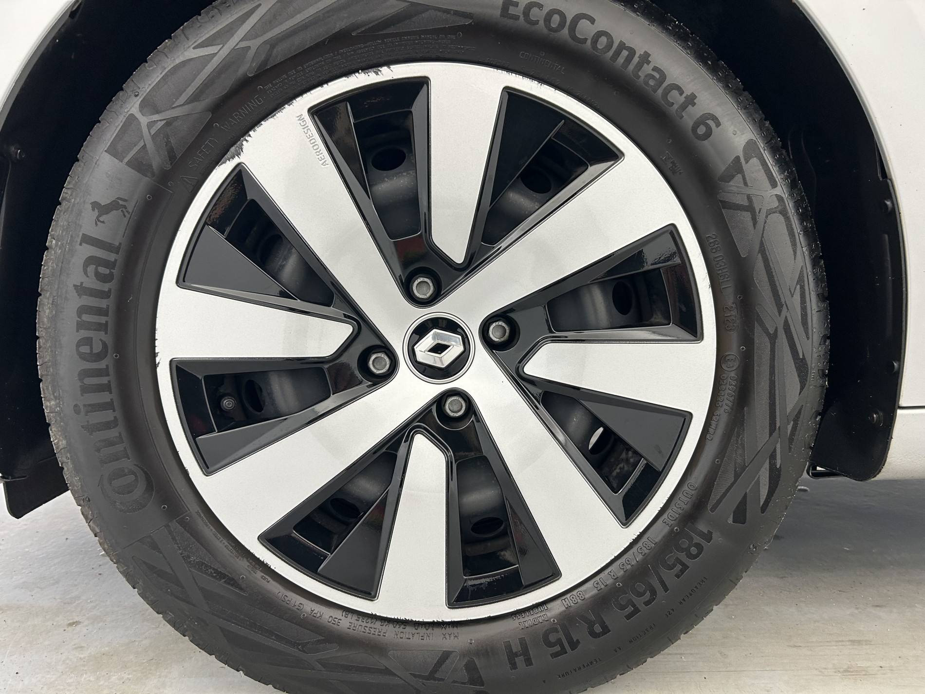 Vente en ligne Renault Clio 5 Clio TCe 90 au prix de 13 860 €