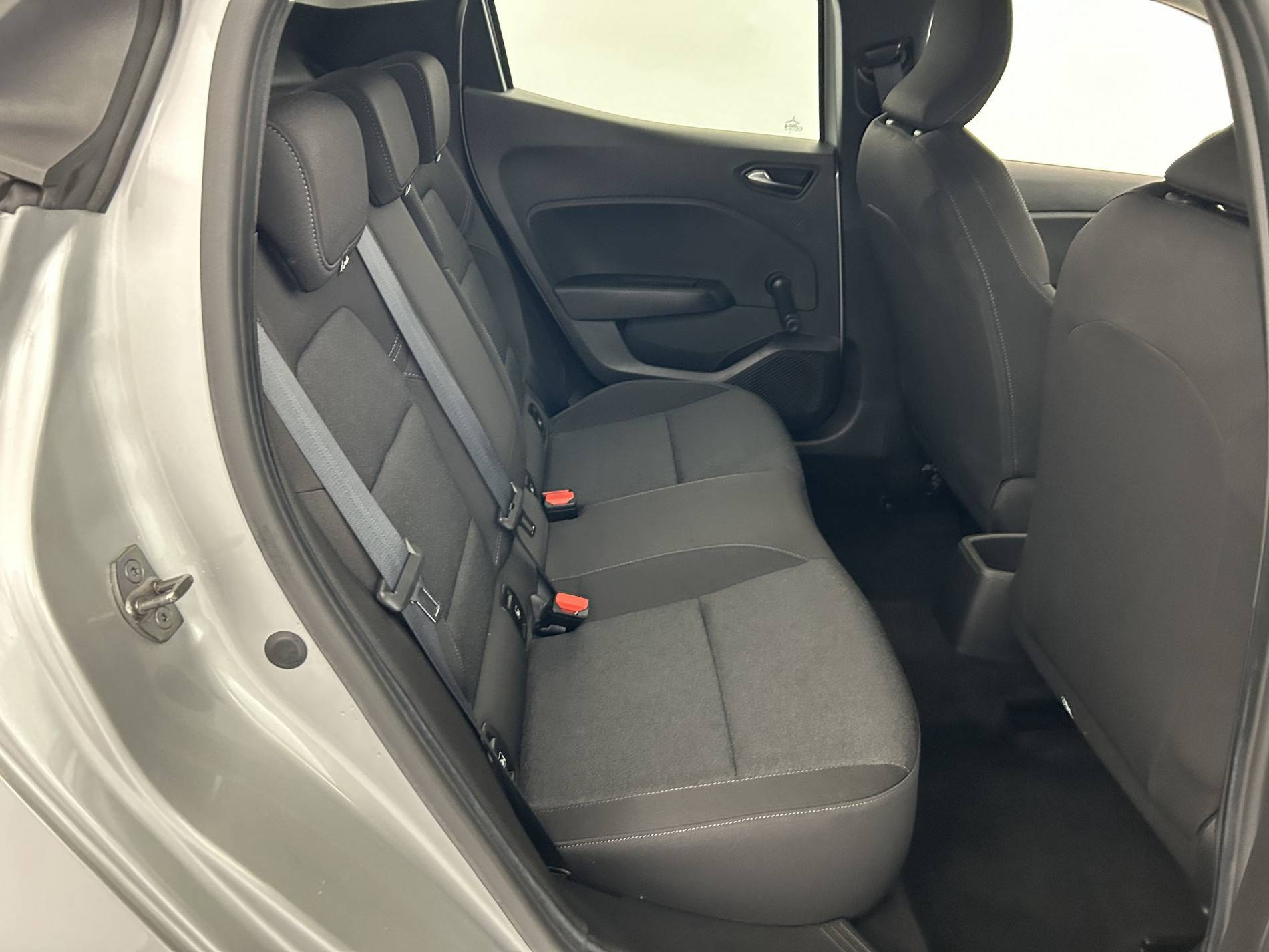 Vente en ligne Renault Clio 5 Clio TCe 90 au prix de 13 860 €