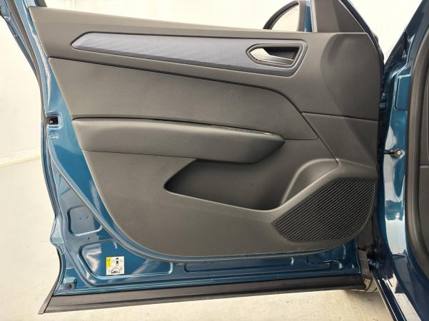 Vente en ligne Renault Arkana  mild hybrid 140 EDC FAP - 22 au prix de 19 800 €