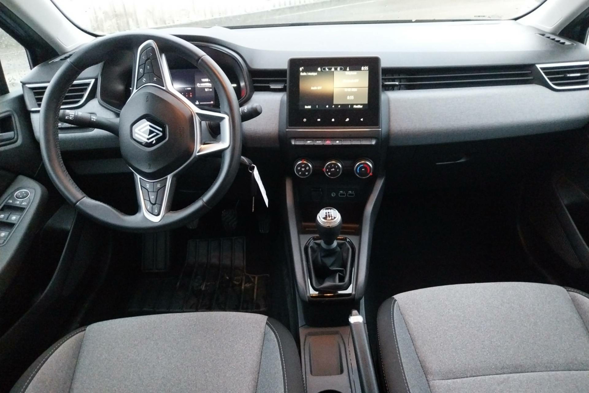 Vente en ligne Renault Clio 5 Clio TCe 90 au prix de 15 490 €