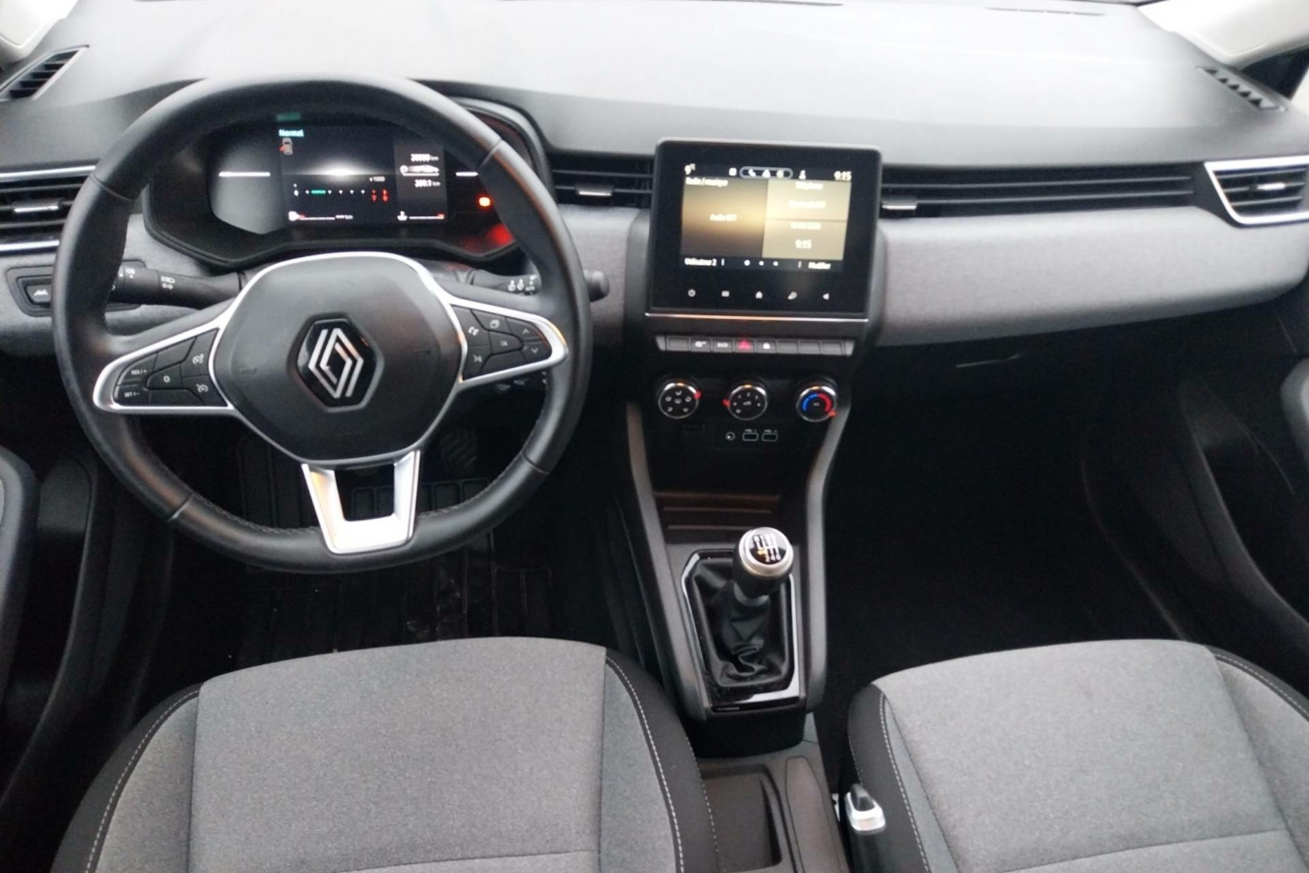 Vente en ligne Renault Clio 5 Clio TCe 90 au prix de 15 490 €