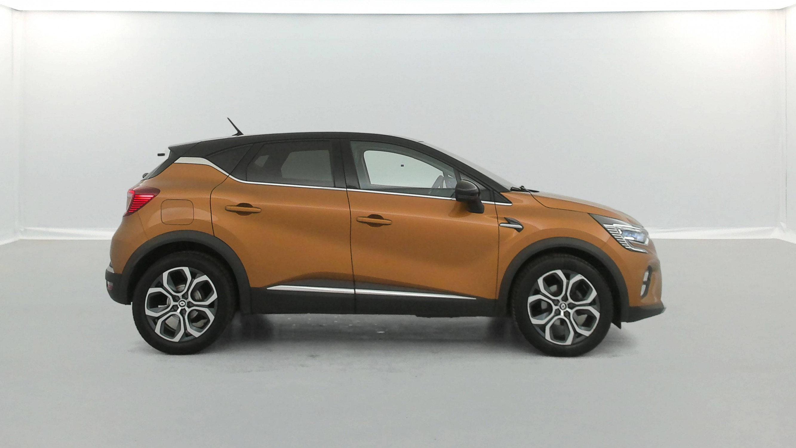 Vente en ligne Renault Captur  TCe 140 EDC - 21 au prix de 18 790 €