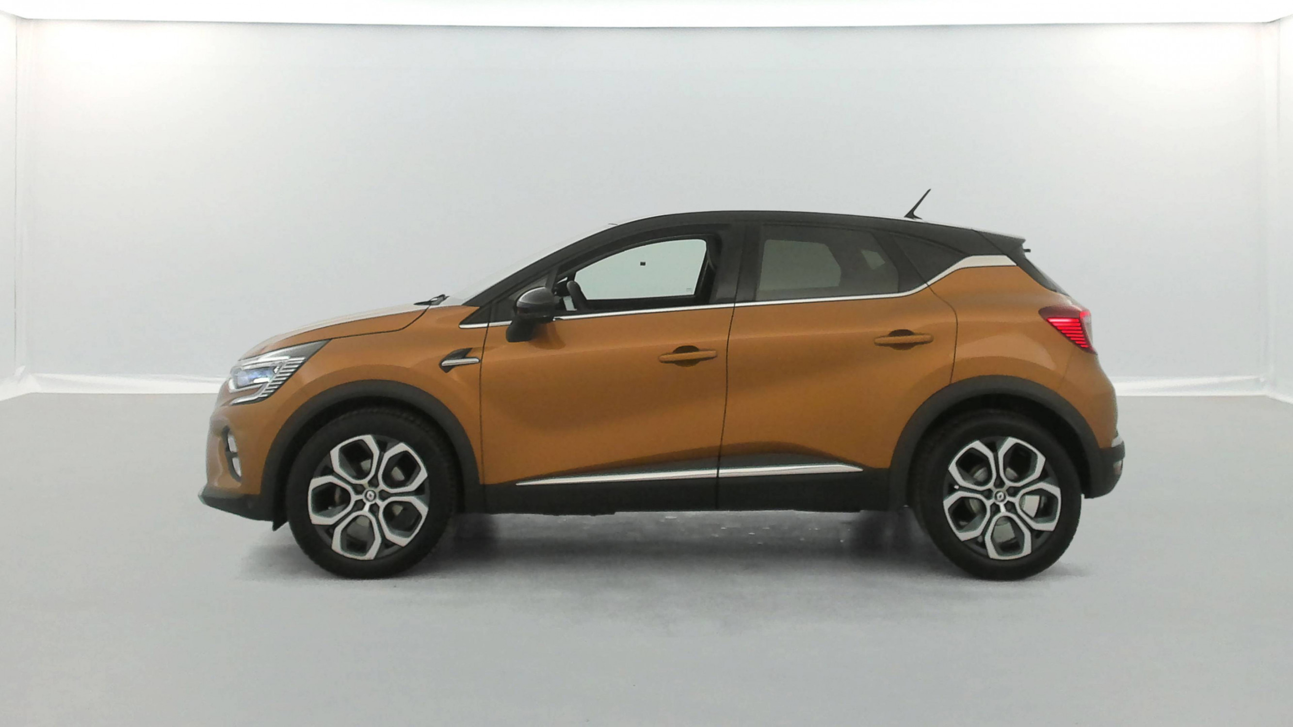 Vente en ligne Renault Captur  TCe 140 EDC - 21 au prix de 18 790 €