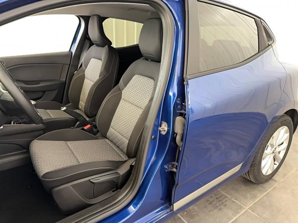 Vente en ligne Renault Clio 5 Clio TCe 90 au prix de 15 990 €