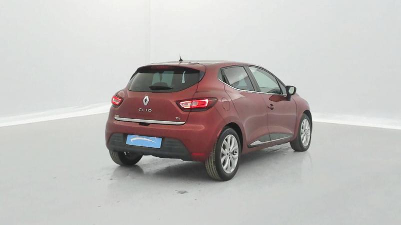 Vente en ligne Renault Clio 4 Clio TCe 90 au prix de 12 390 €