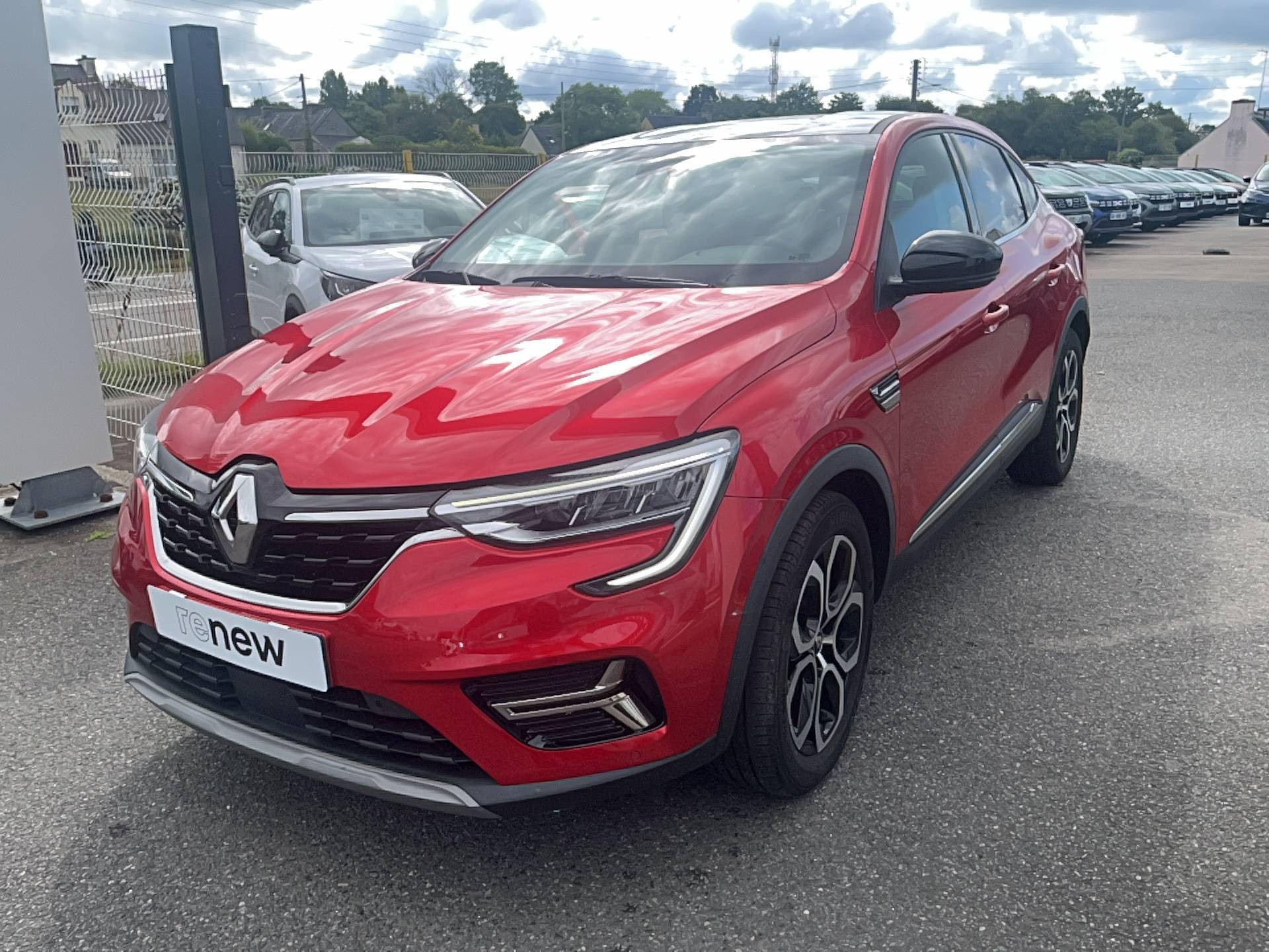 Renault Arkana  E-Tech hybride 145 - 22 occasion de 2023 en vente à Concarneau