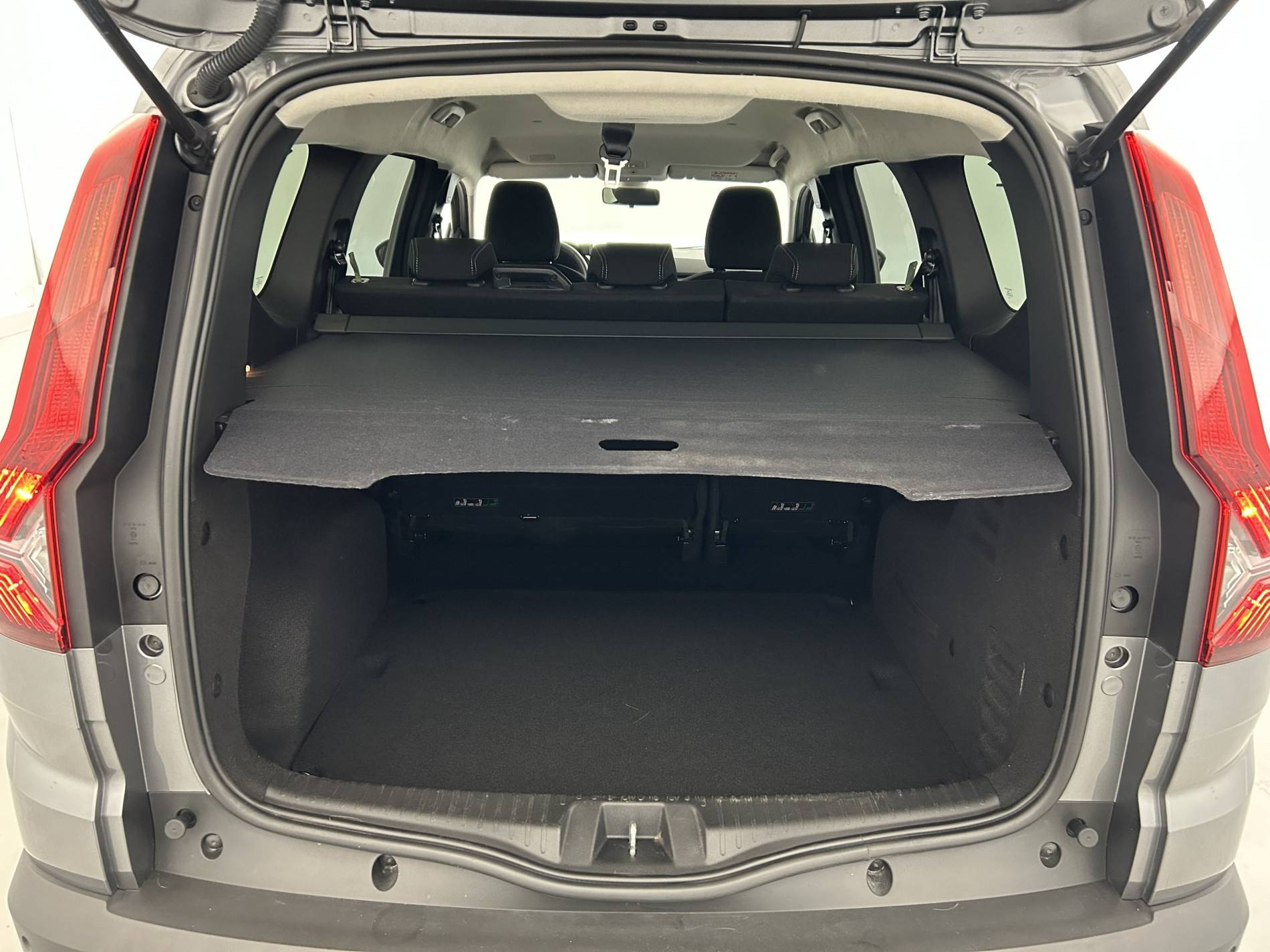 Vente en ligne Dacia Jogger  Hybrid 140 5 places au prix de 22 990 €