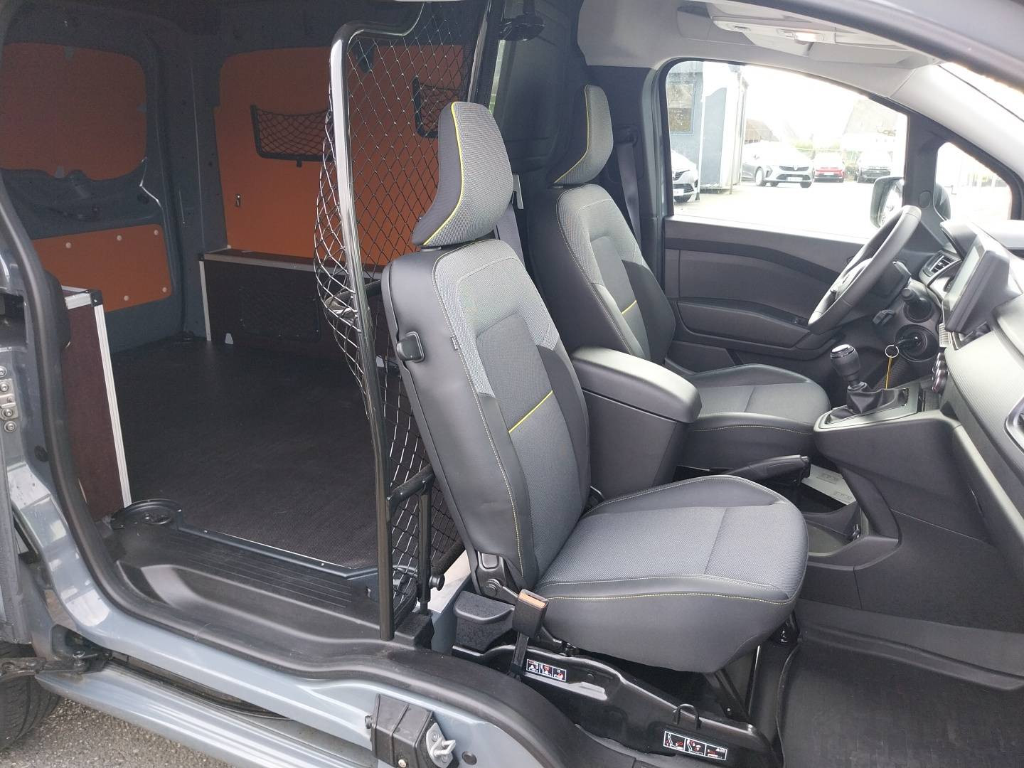 Vente en ligne Renault Kangoo Van  TCE 130 au prix de 19 490 €