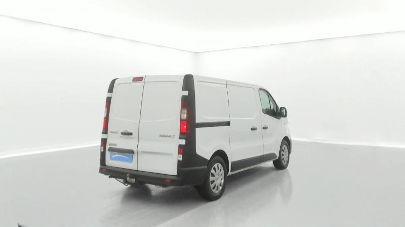 Vente en ligne Renault Trafic 3 Fourgon TRAFIC FGN L1H1 1000 KG DCI 145 ENERGY EDC au prix de 21 990 €