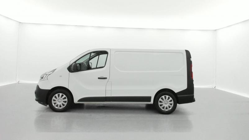 Vente en ligne Renault Trafic 3 Fourgon TRAFIC FGN L1H1 1000 KG DCI 145 ENERGY EDC au prix de 21 990 €