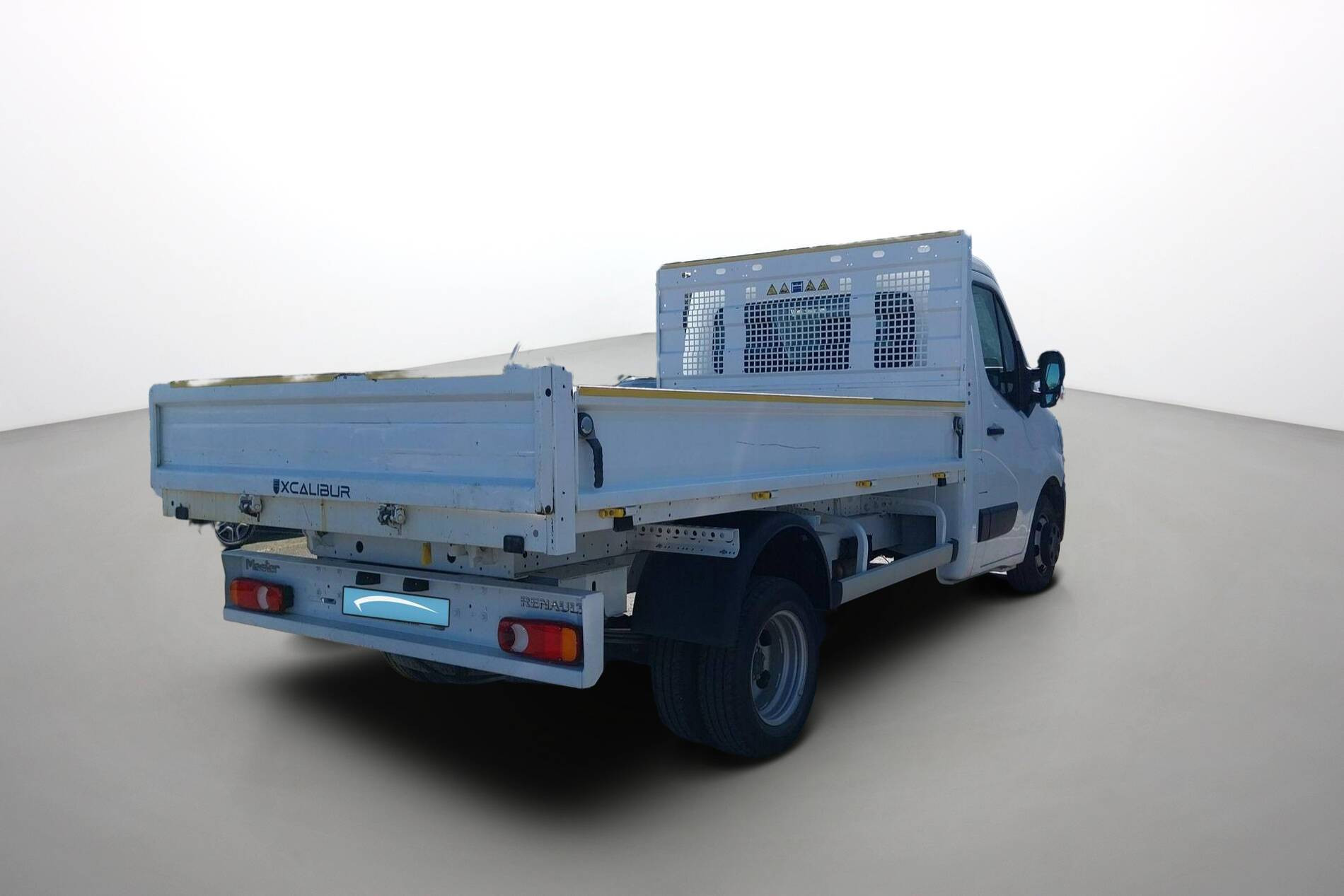 Vente en ligne Renault Master 3 Châssis Cabine MASTER CC PROP RJ3500 L2 PAFC BLUE DCI 130 EURO VI au prix de 32 990 €