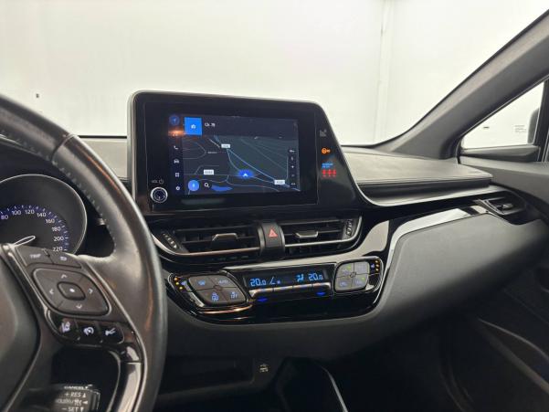 Vente en ligne Toyota C-HR C-HR Hybride 2.0L au prix de 22 990 €