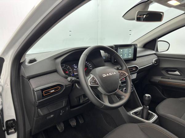 Vente en ligne Dacia Sandero  TCe 90 au prix de 15 990 €