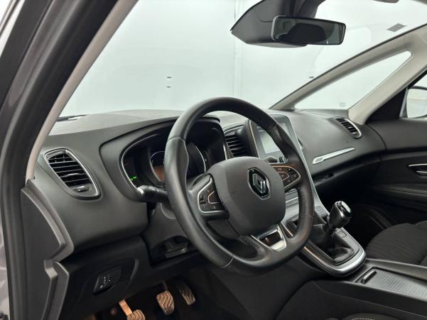 Vente en ligne Renault Scenic 4 Scenic Blue dCi 120 au prix de 16 490 €