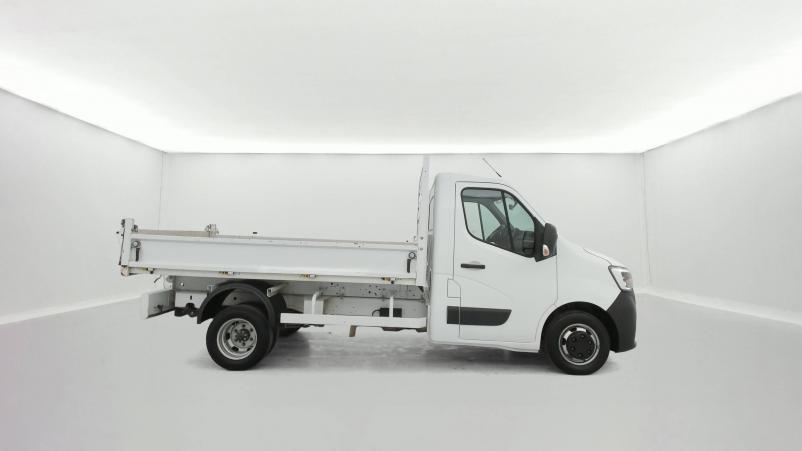 Vente en ligne Renault Master 3 Châssis Cabine RENAULT MASTER BENNE PROPULSION RJ 3T5 L2 DCI 130 au prix de 27 500 €