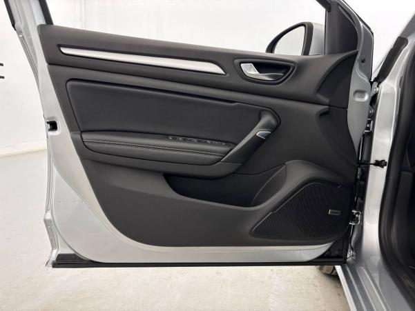 Vente en ligne Renault Megane 4 Mégane IV Berline Blue dCi 115 - 20 au prix de 18 490 €