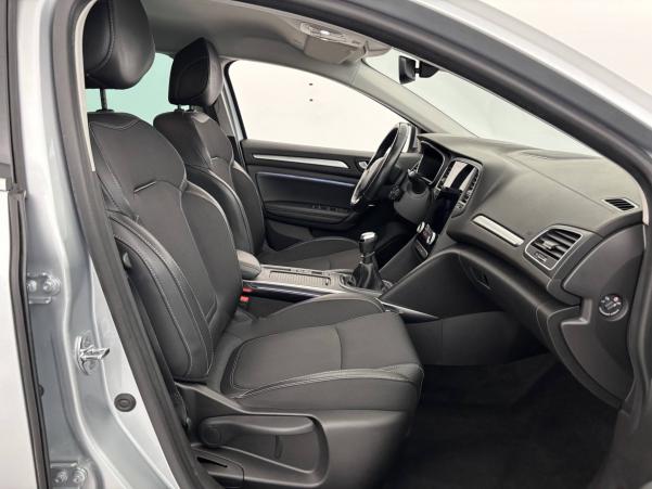 Vente en ligne Renault Megane 4 Mégane IV Berline Blue dCi 115 - 20 au prix de 18 490 €