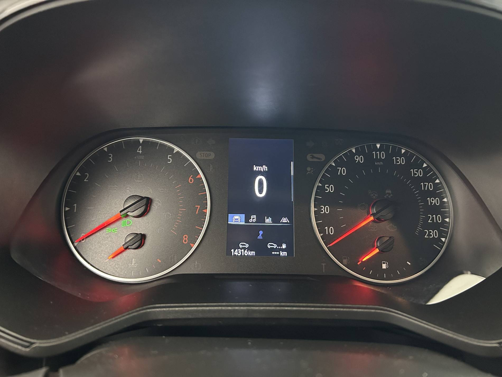 Vente en ligne Renault Clio 5 Clio TCe 90 au prix de 13 930 €