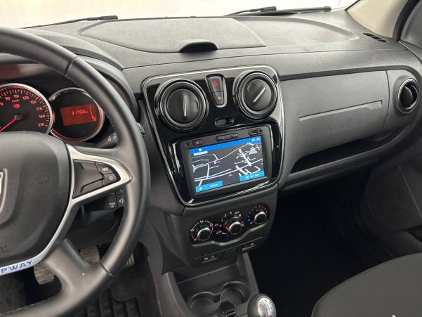 Vente en ligne Dacia Lodgy  Blue dCi 115 7 places au prix de 17 900 €