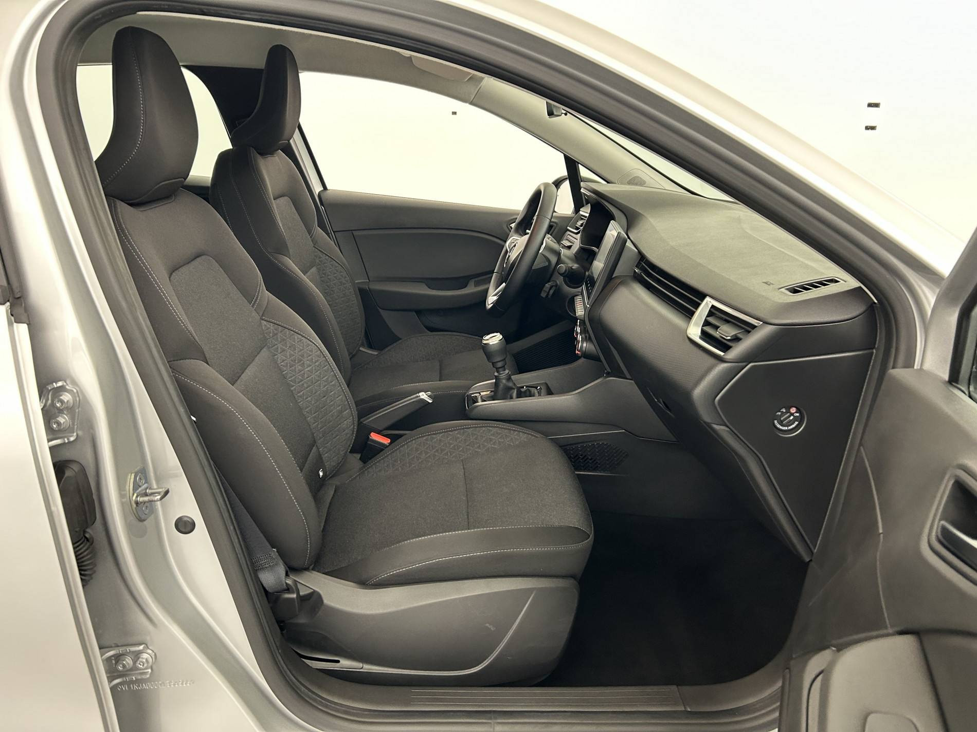 Vente en ligne Renault Clio 5 Clio TCe 90 au prix de 13 890 €