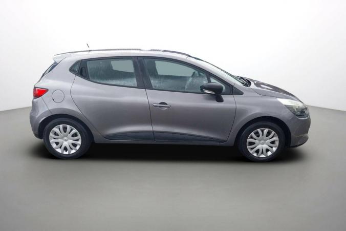 Vente en ligne Renault Clio 4  1.2 16V 75 au prix de 8 990 €
