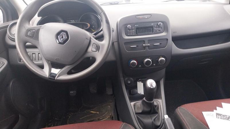 Vente en ligne Renault Clio 4  1.2 16V 75 au prix de 8 990 €