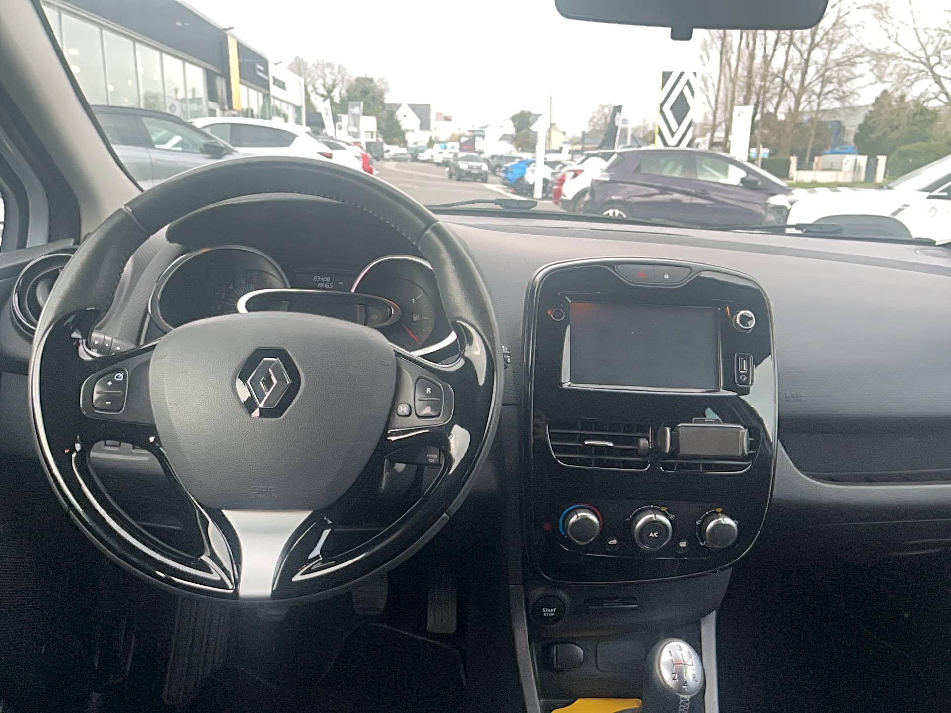 Vente en ligne Renault Clio 4  TCe 90 Energy au prix de 9 990 €