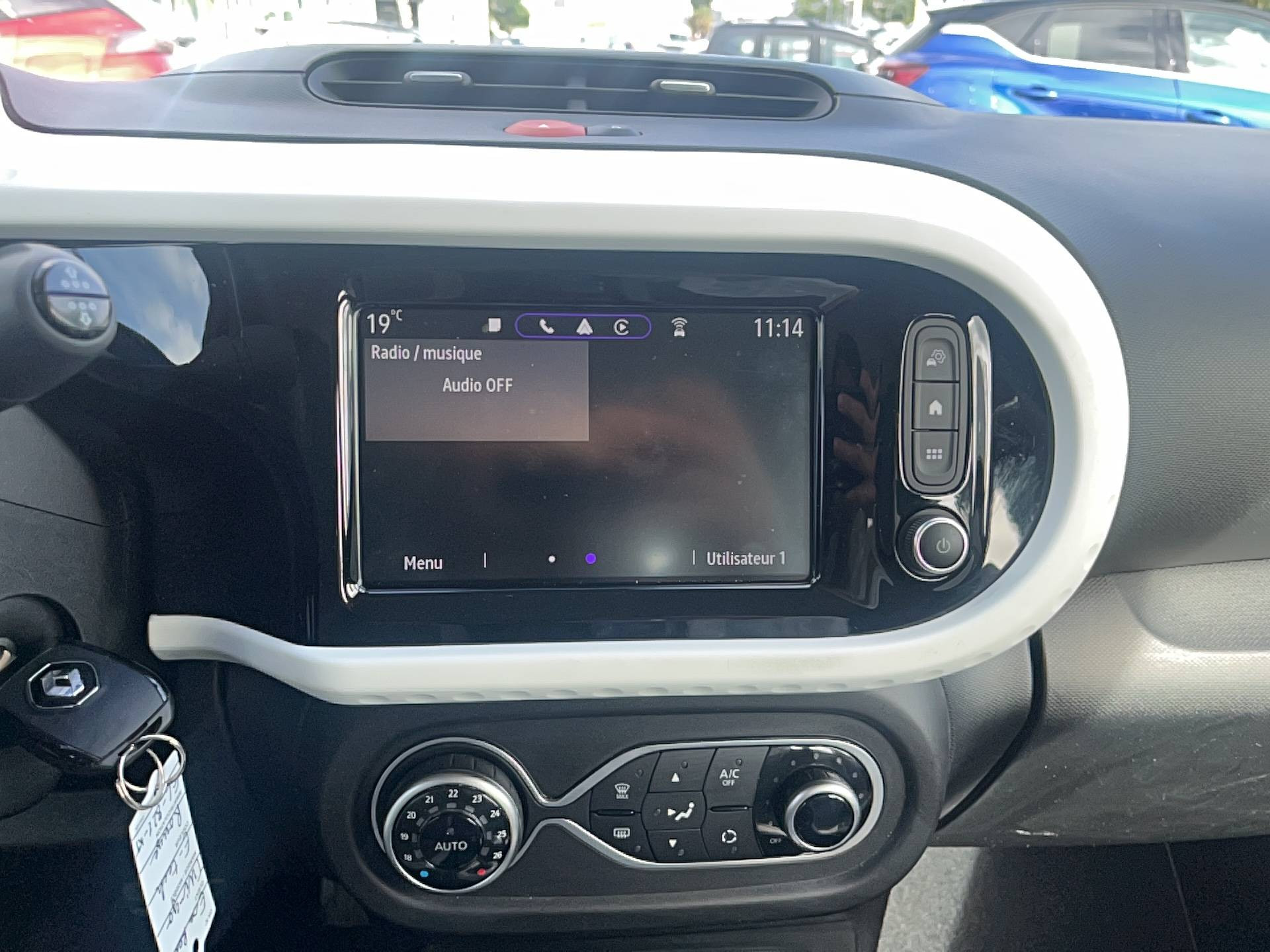 Vente en ligne Renault Twingo Electrique Twingo III E-Tech au prix de 10 990 €