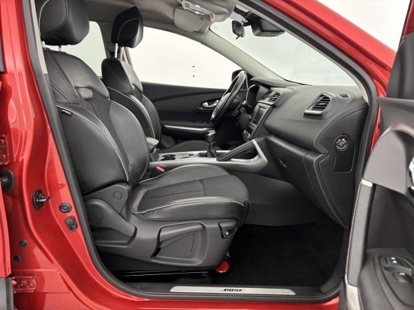 Vente en ligne Renault Kadjar  TCe 130 Energy au prix de 12 990 €