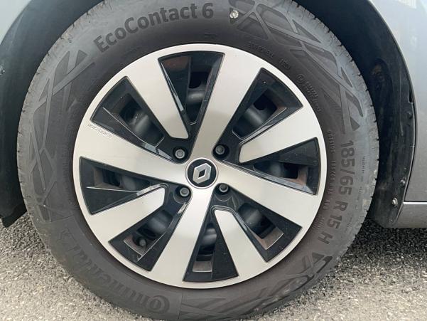 Vente en ligne Renault Clio 5 Clio TCe 90 au prix de 16 390 €