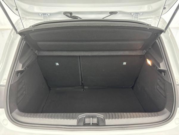 Vente en ligne Renault Clio 5 Clio TCe 90 - 21N au prix de 13 990 €