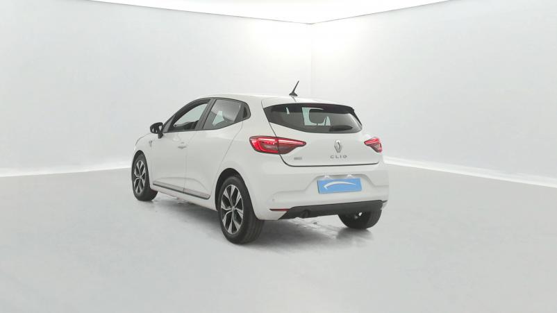 Vente en ligne Renault Clio 5 Clio TCe 90 - 21N au prix de 13 990 €