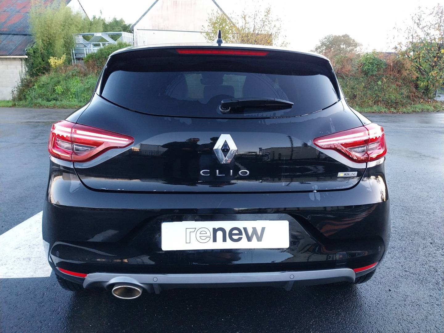 Vente en ligne Renault Clio 5 Clio TCe 140 - 21N au prix de 17 490 €